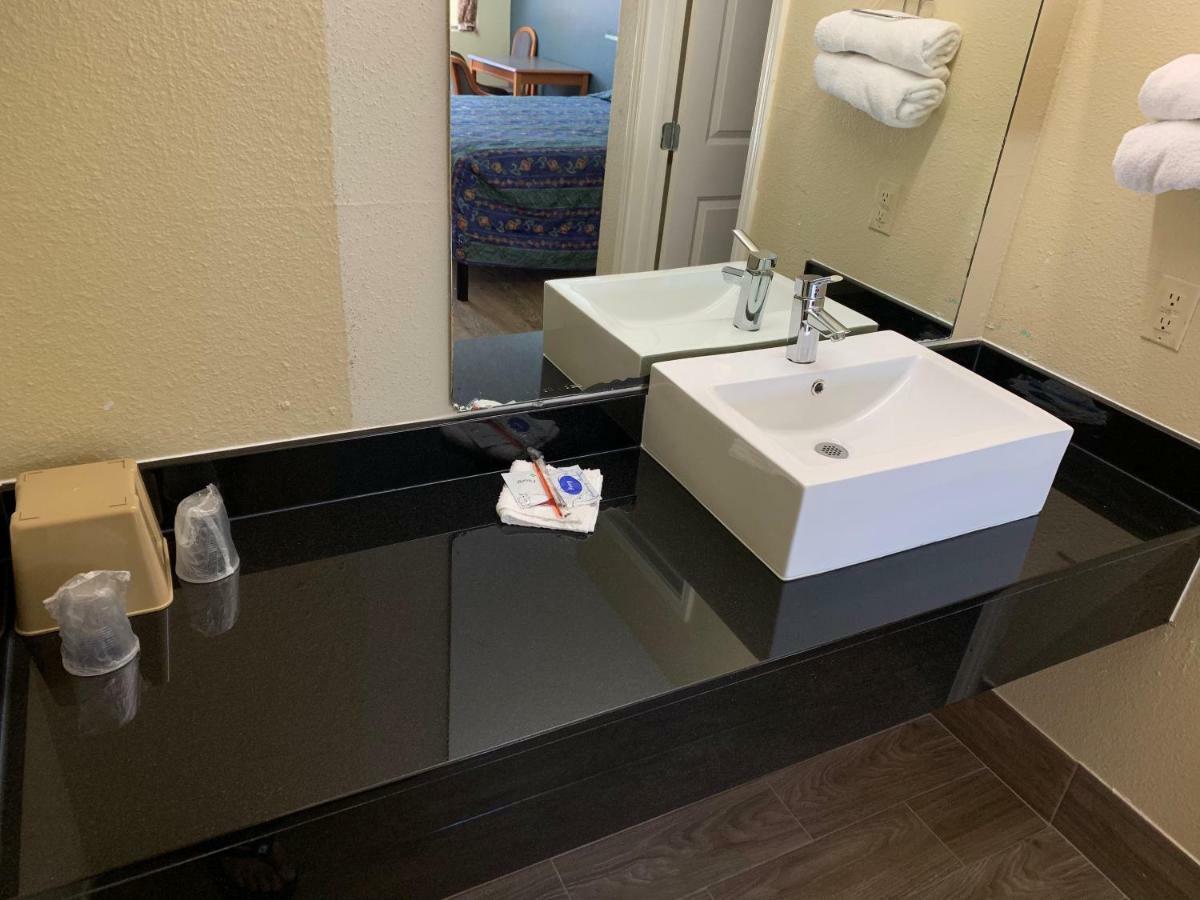Guest Inn And Suites Houston Pokoj fotografie