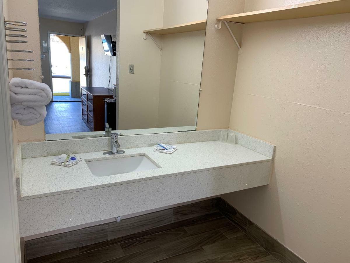 Guest Inn And Suites Houston Pokoj fotografie